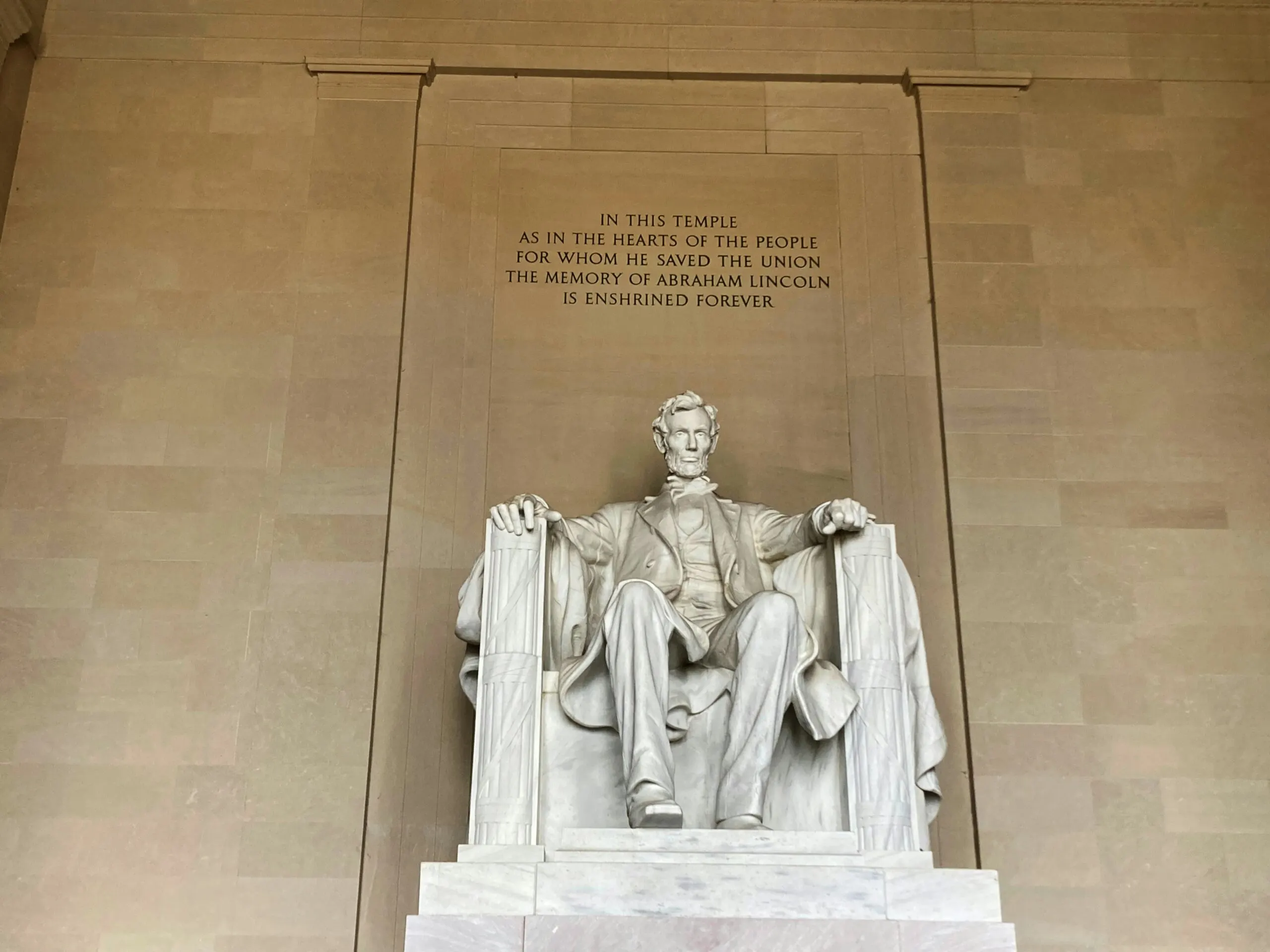 Abraham Lincoln statue in Washington
